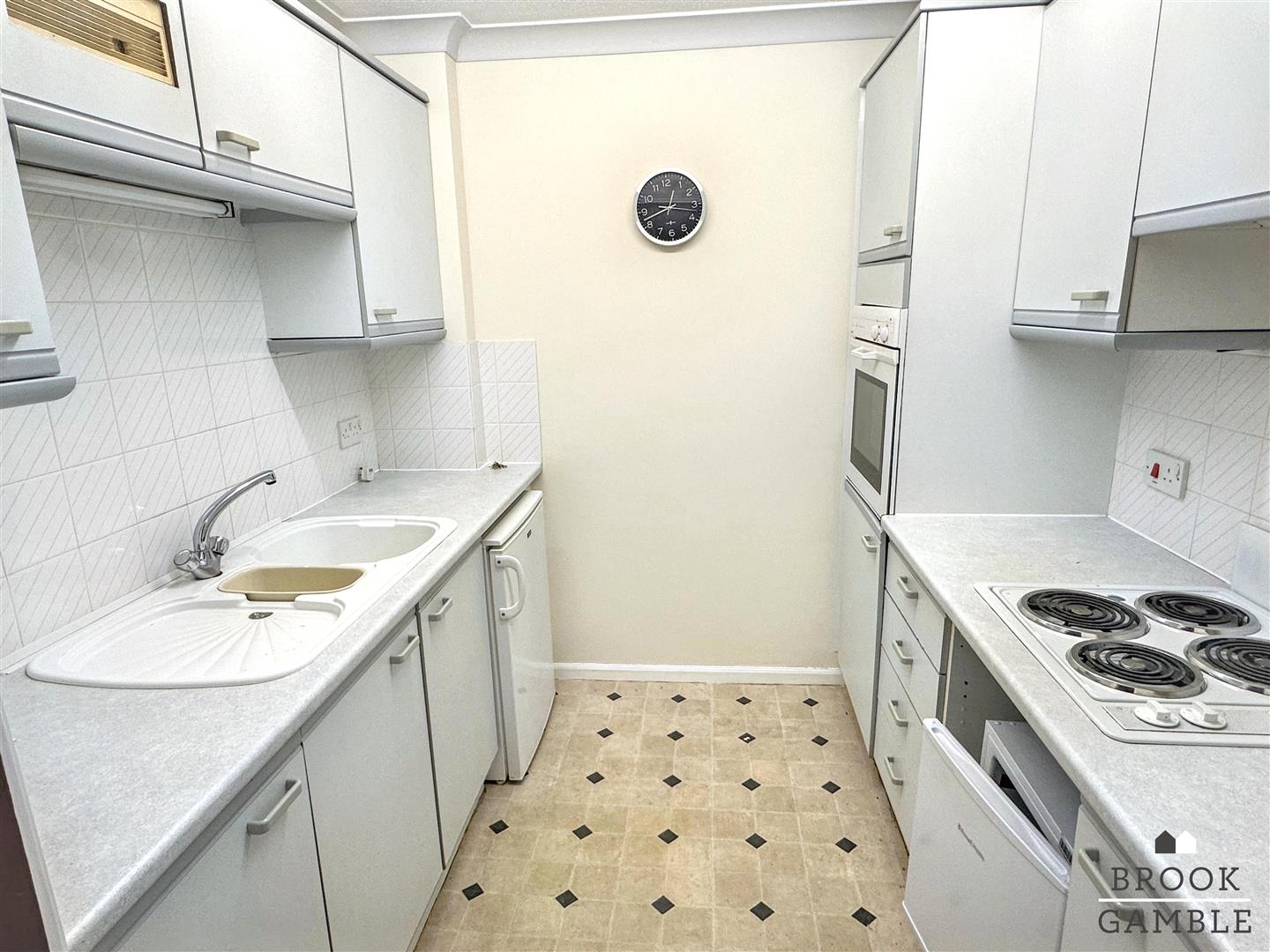 1 Bedroom Apartment - Retirement. 21 Wannock Road in Eastbourne, East Sussex 3